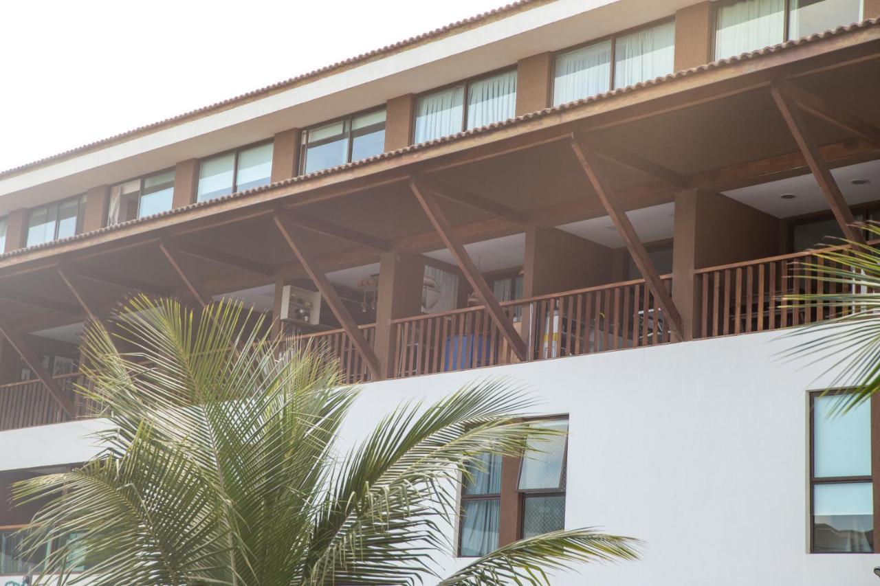 Resort Beira Mar Em Porto De Galinhas - Cupe Beach Living Экстерьер фото